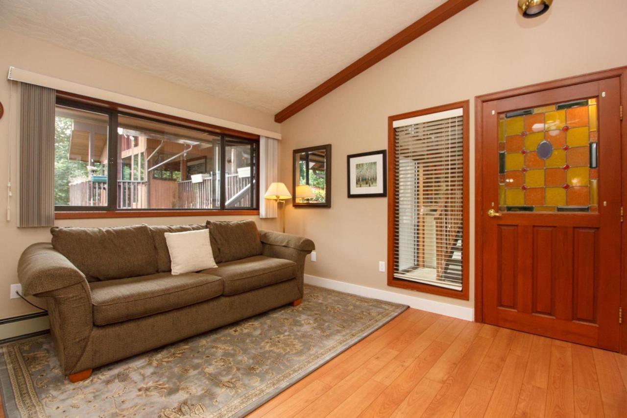 فيلا Coles Bay Vacation Retreat North Saanich المظهر الخارجي الصورة