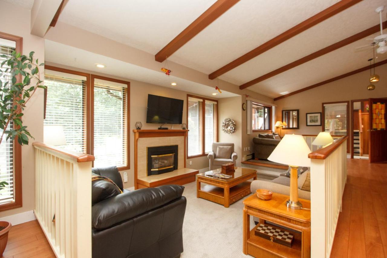 فيلا Coles Bay Vacation Retreat North Saanich المظهر الخارجي الصورة